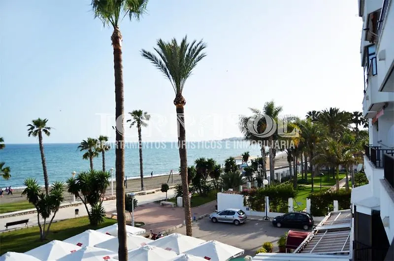 卡莱塔·德·贝莱斯Terrasol Piramides Puerto Blanco公寓 公寓